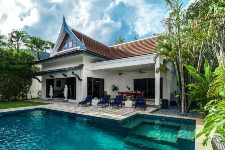 Champagne Villa